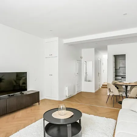 Apartament Le Royal Paroisse - *