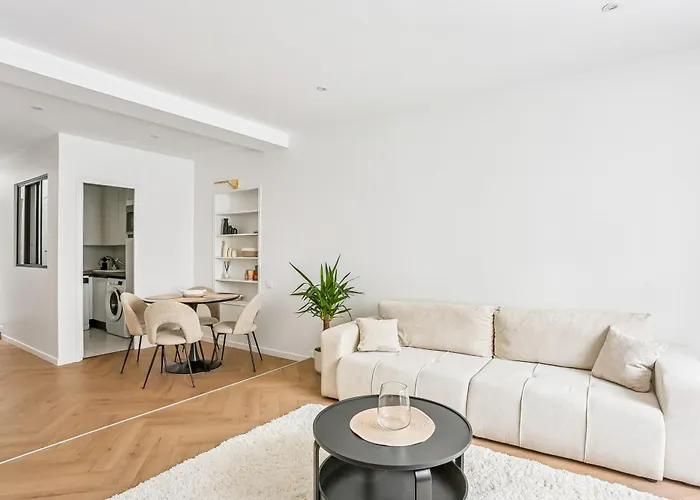 Apartament Le Royal Paroisse - *
